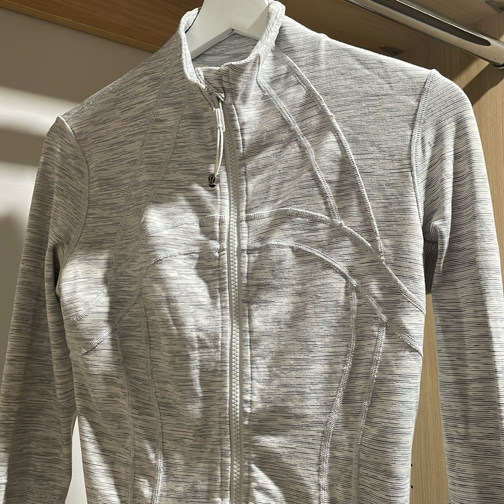 Lululemon long sleeve zip up